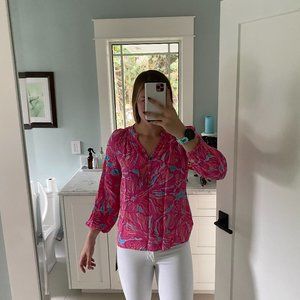Pink patterned lily pulitzer long sleeve blouse